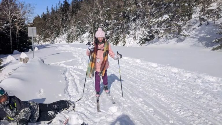 Isabella在美初尝试滑雪