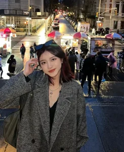 Ivy-talent-student-ingrid-2023-barnard-college-4 巴纳德学院