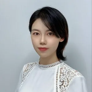Ivy-talent-consultant-evelyn